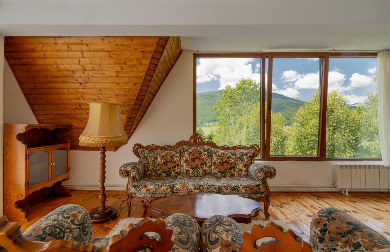 Etno Selo Montenegro Hotel Plužine Buitenkant foto